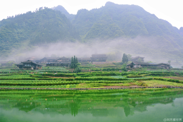 在迷霧炊煙里看溶洞上的土家山寨(圖10)