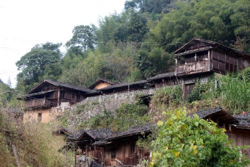 珍藏在山里的特殊古村(圖1)